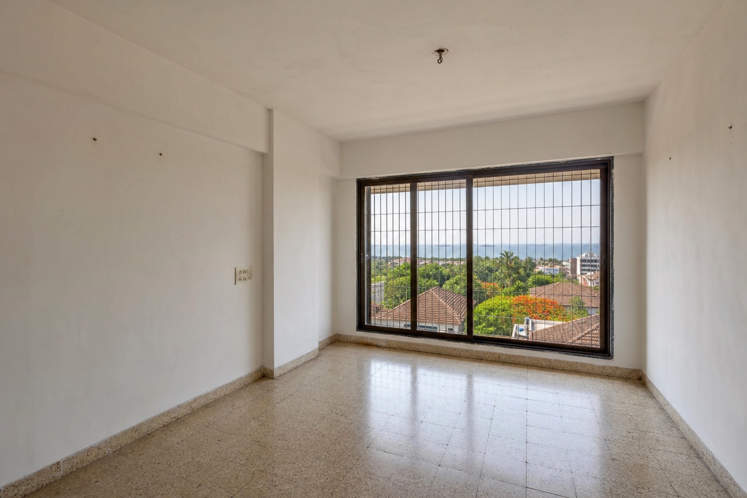 1 BHK on Hill Road, Bandra West