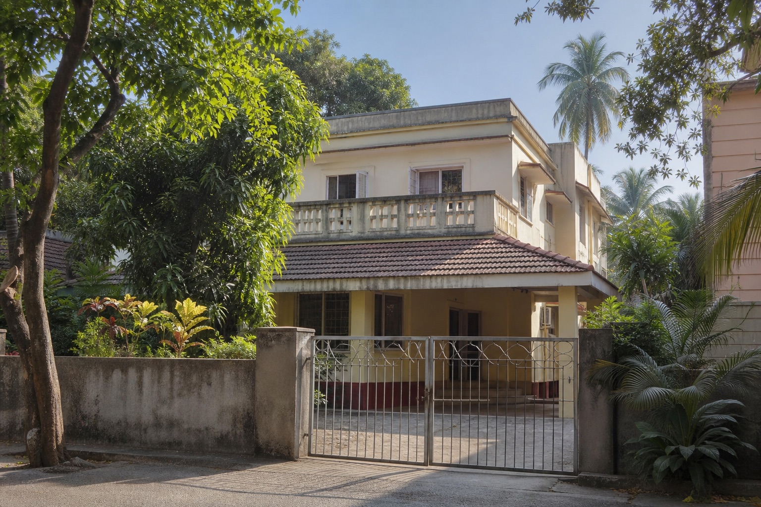 4 BHK bungalow on Central Avenue, Chembur