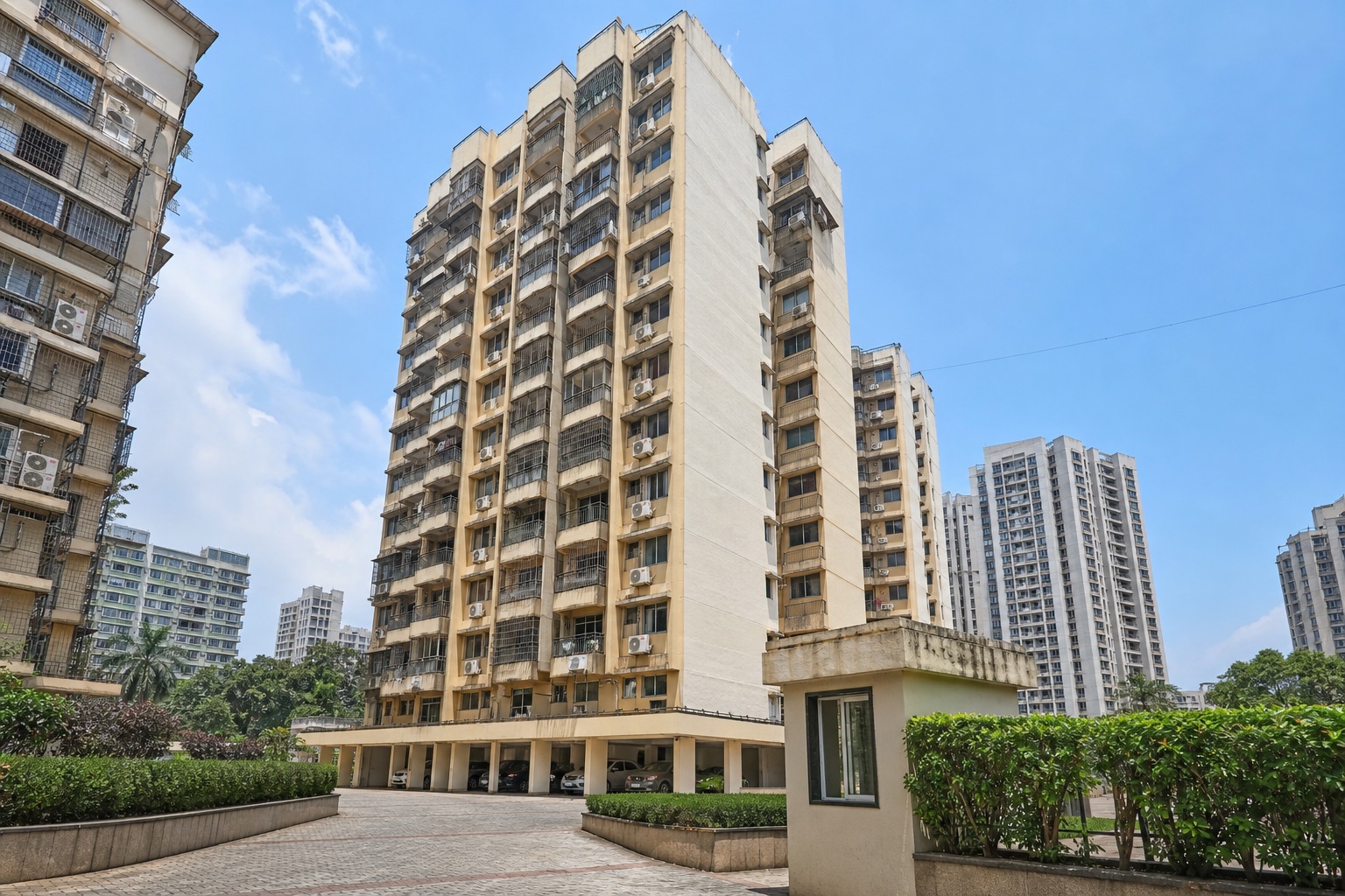 3 BHK in Mahavir Nagar, Kandivali West