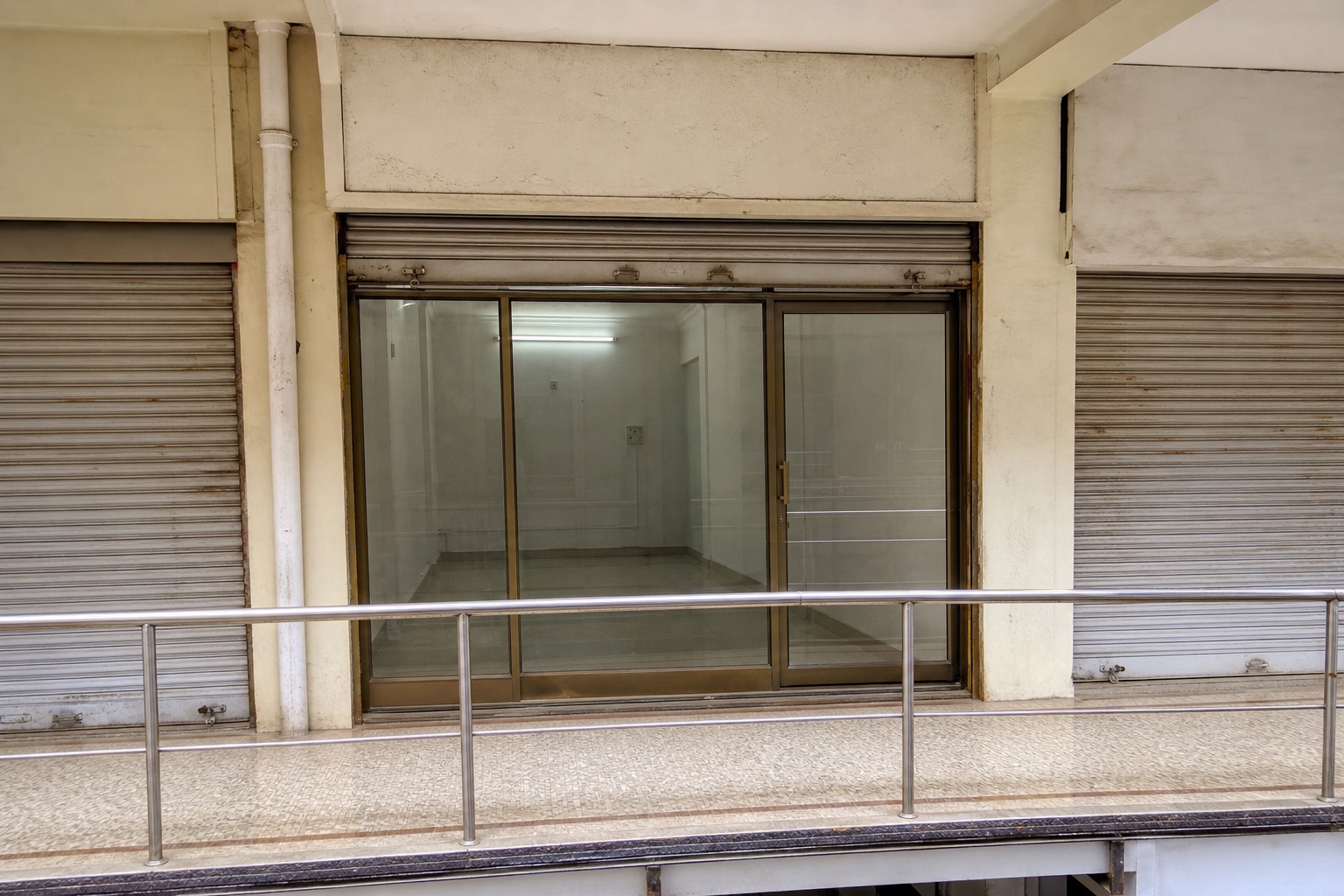 First floor shop of 380 sqft at Shanti Shopping Centre, Mira Road